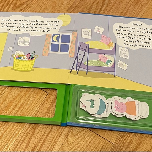 Peppa Pig Marvellous Magnet Book like new - Picture 4 of 7